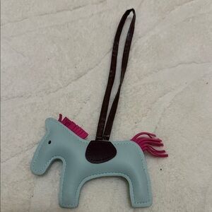 Stylish Horse-Shaped Keychain with Pink Accents